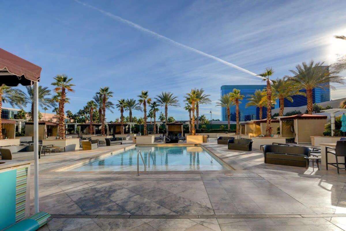 Mgm Signature-33-711 F1 Track & Strip View Balcony Las Vegas Exteriör bild